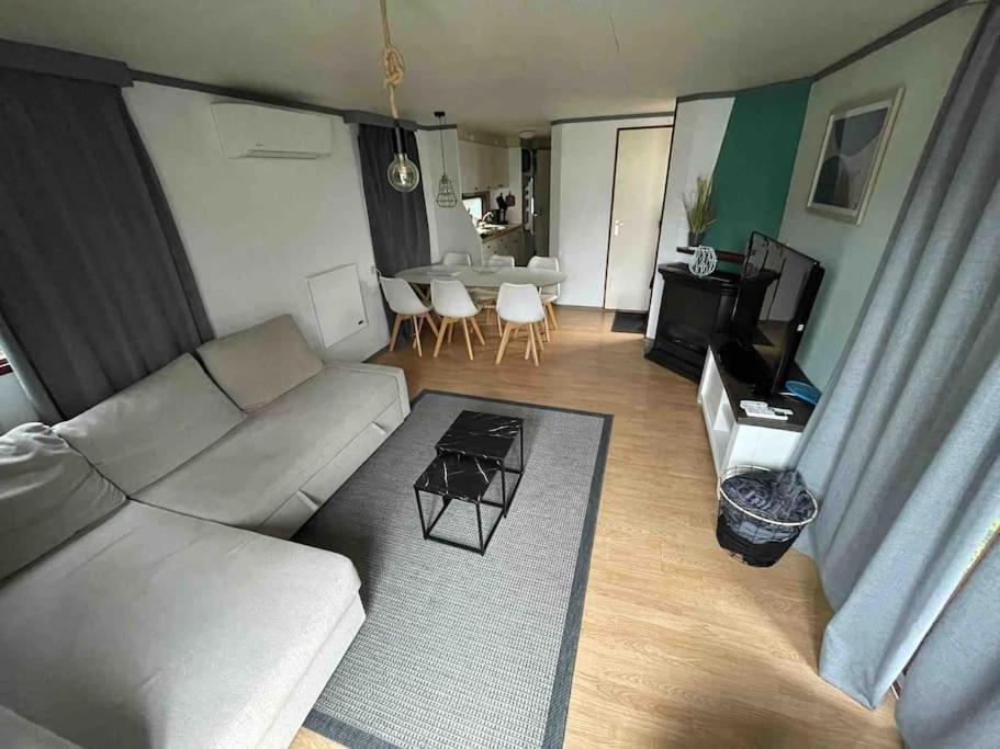 פוטן Gezellig Chalet Op De Prachtige Veluwe מראה חיצוני תמונה
